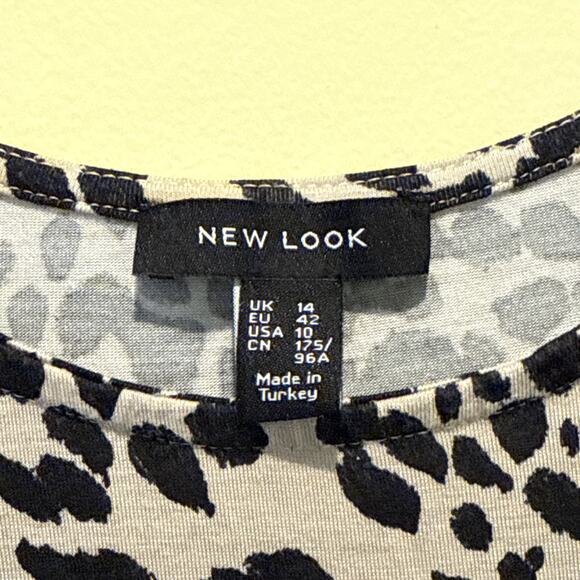 Soft T Shirt Leopard Print Beige Black By New Look Women’s Size 14 UK/Size 10 US - Picture 4 of 6